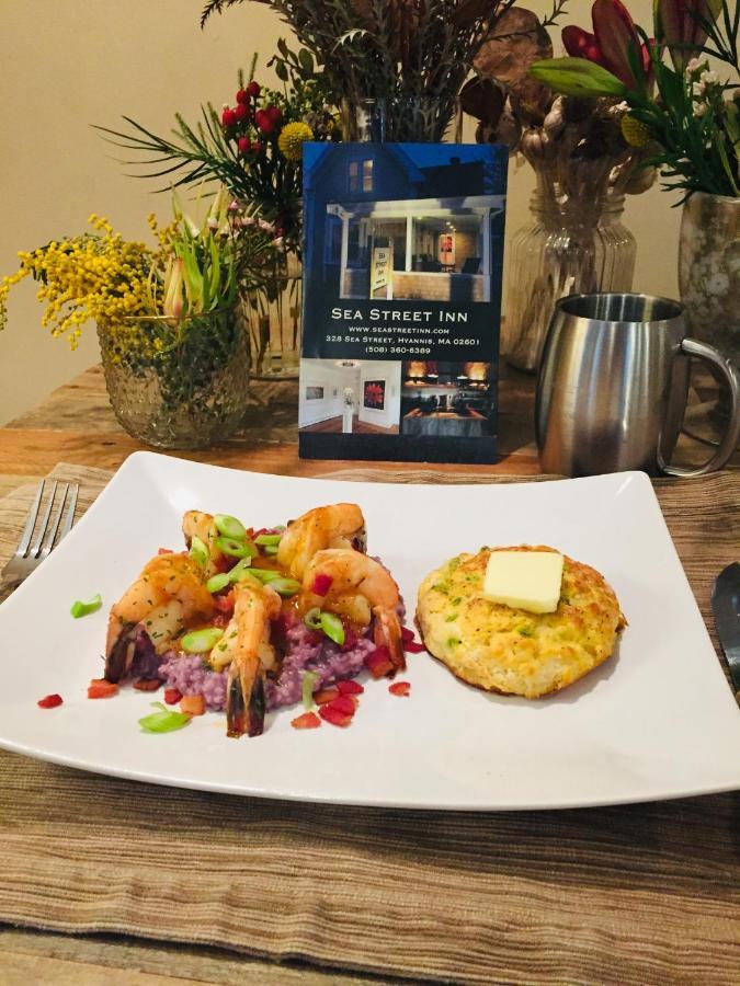 Sea Street Inn Hyannis Port Zewnętrze zdjęcie