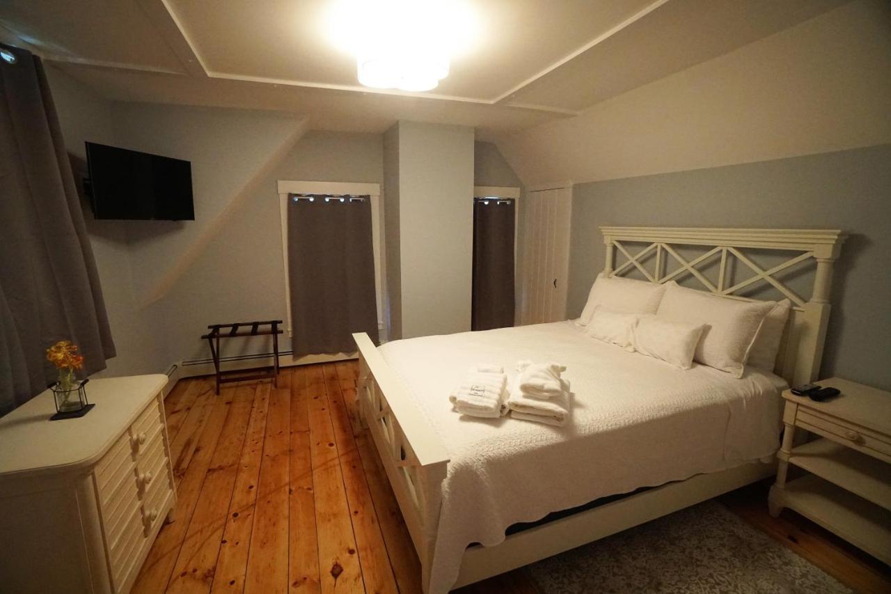 Sea Street Inn Hyannis Port Zewnętrze zdjęcie